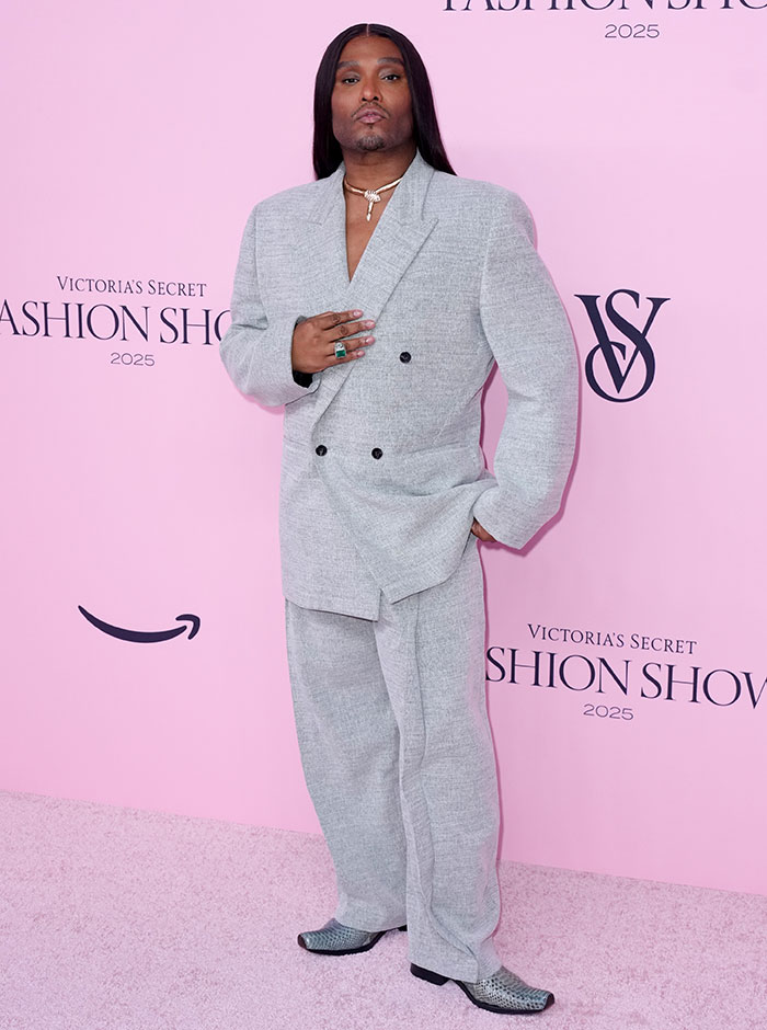 “My Eyes Are Literally Bleeding!”: 30 Stars Who Totally Missed The Mark At Victoria’s Secret 2025