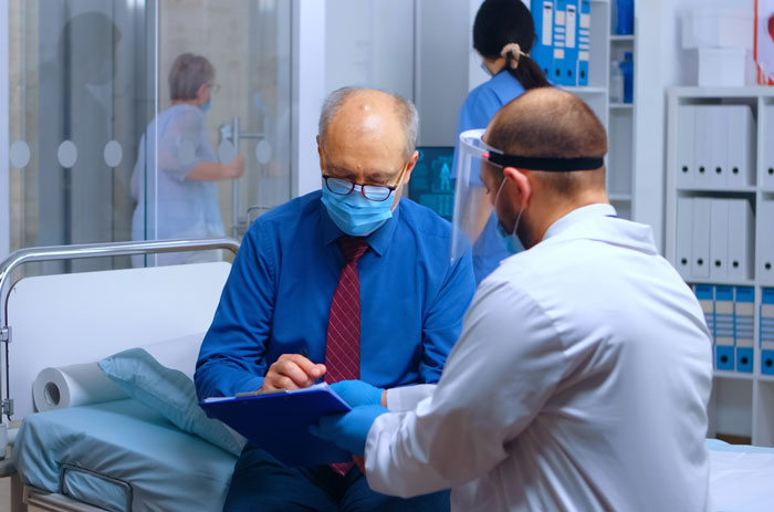 Man Cancels Life-Saving Liver Donation After Recipient Accuses His GF Of Theft, Regrets It Later