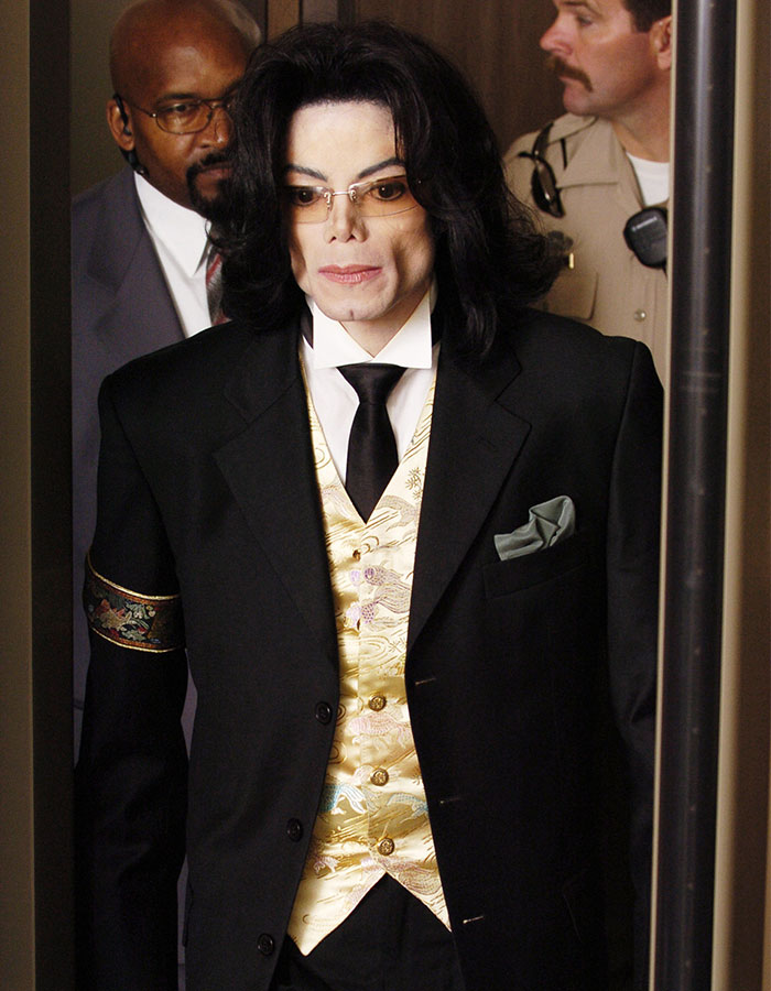 Michael Jackson&#8217;s Daughter Paris Contacts Father&#8217;s Alleged Victims For The First Time