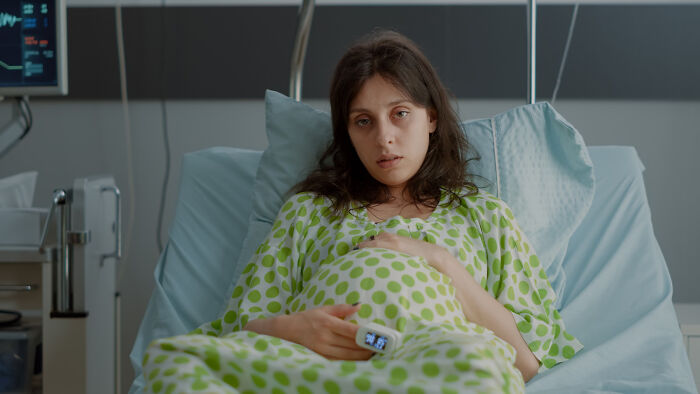 28 True Horror Stories From Hospital Staff That Might Make You Look Twice In The ER