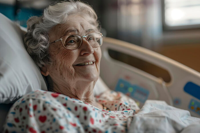 28 True Horror Stories From Hospital Staff That Might Make You Look Twice In The ER