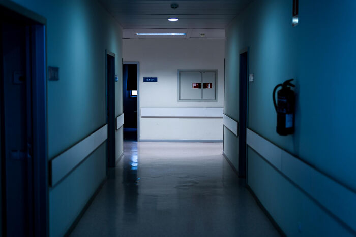 28 True Horror Stories From Hospital Staff That Might Make You Look Twice In The ER