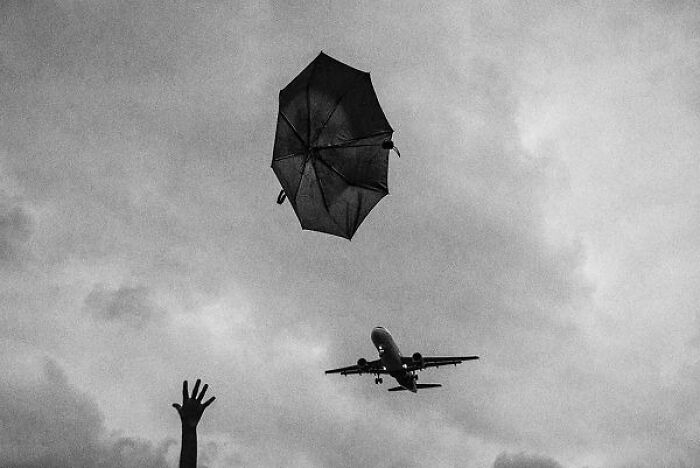 Life On The Streets Of India, Through 20 Beautiful Black-And-White Photos