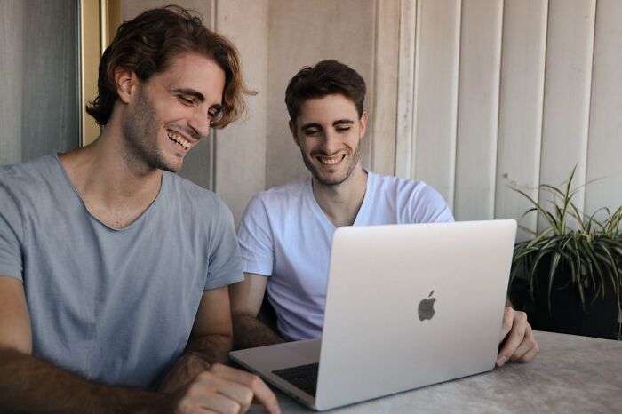 67 People Confess The Secret They Can Share Anonymously Online But Refuse To Tell Their Partner