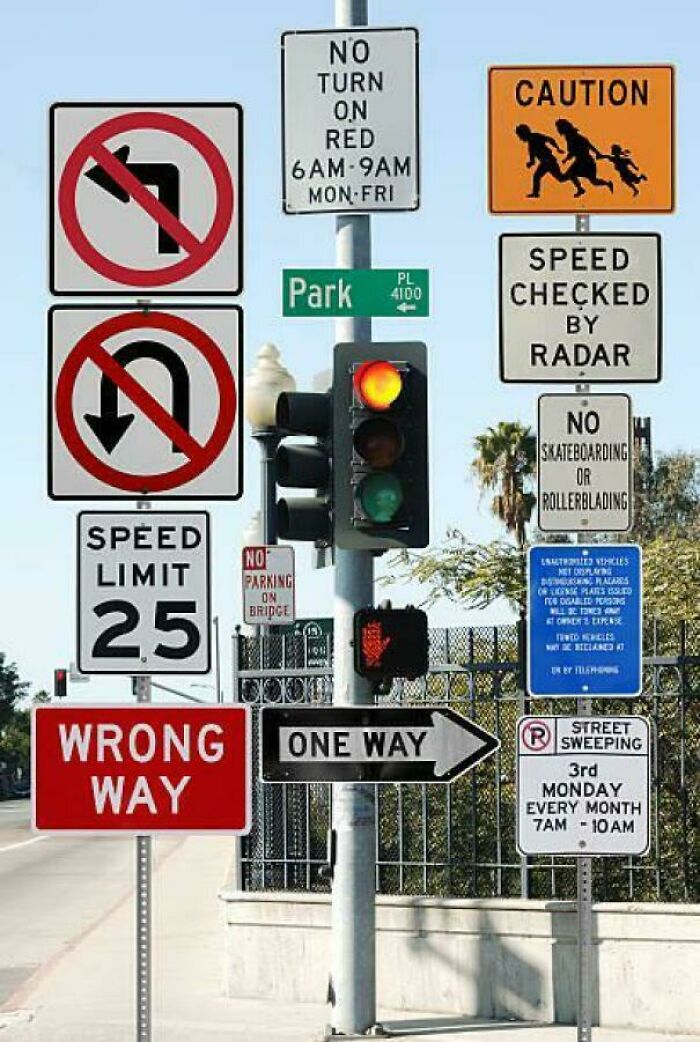 &#8220;Ignore GPS&#8221;: 69 Road Signs So Confusing People Didn&#8217;t Know What They Were Supposed To Do