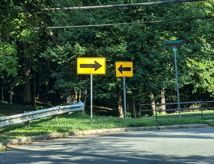 &#8220;Ignore GPS&#8221;: 69 Road Signs So Confusing People Didn&#8217;t Know What They Were Supposed To Do