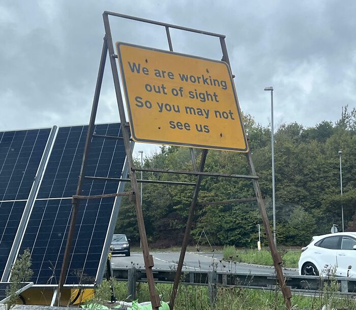 &#8220;Ignore GPS&#8221;: 69 Road Signs So Confusing People Didn&#8217;t Know What They Were Supposed To Do