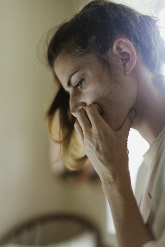 64 Heartbreaking Things Committed By Close Friends That Broke People’s Trust Forever