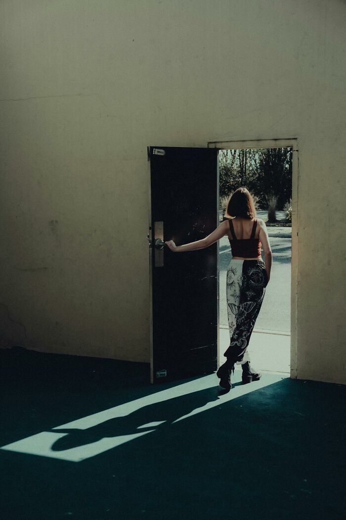 64 Heartbreaking Things Committed By Close Friends That Broke People’s Trust Forever