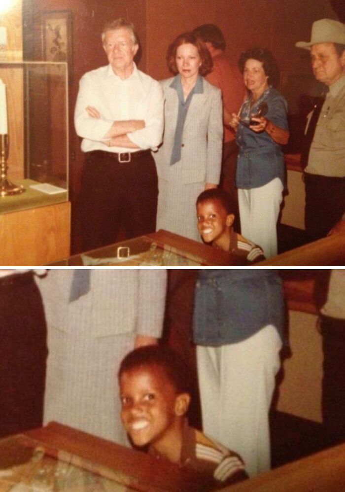 43 Photobombs That Were Either Total Disasters Or Absolute Perfection
