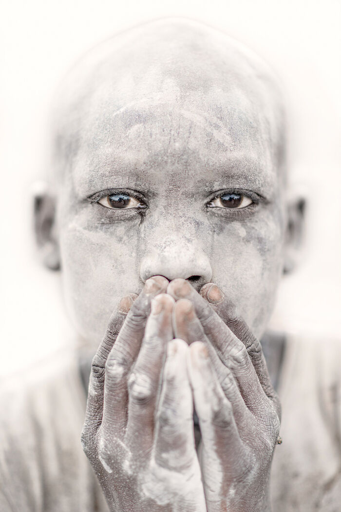 25 Stunning Winners Of AAP Magazine’s 51st Photography Contest: “Colors”