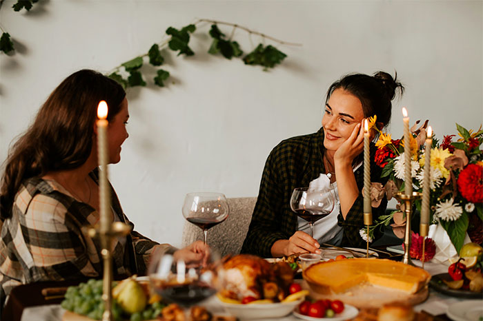 36 People With High Social Skills Share The Biggest Mistakes Others Make In Conversations