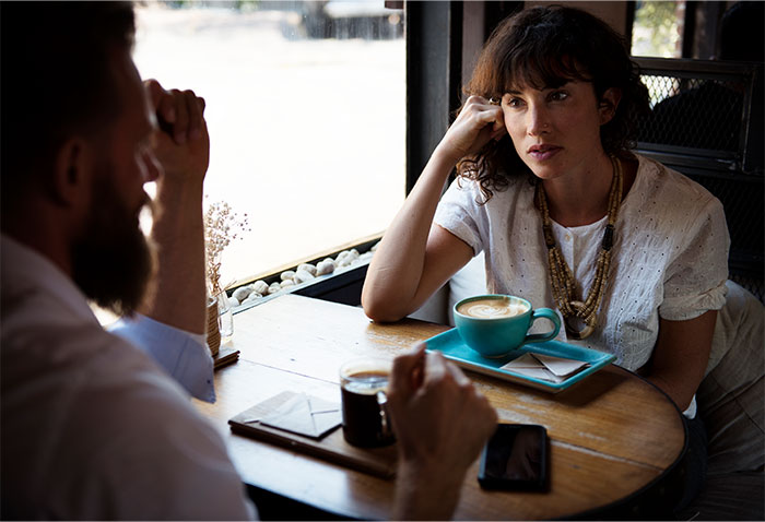 36 People With High Social Skills Share The Biggest Mistakes Others Make In Conversations