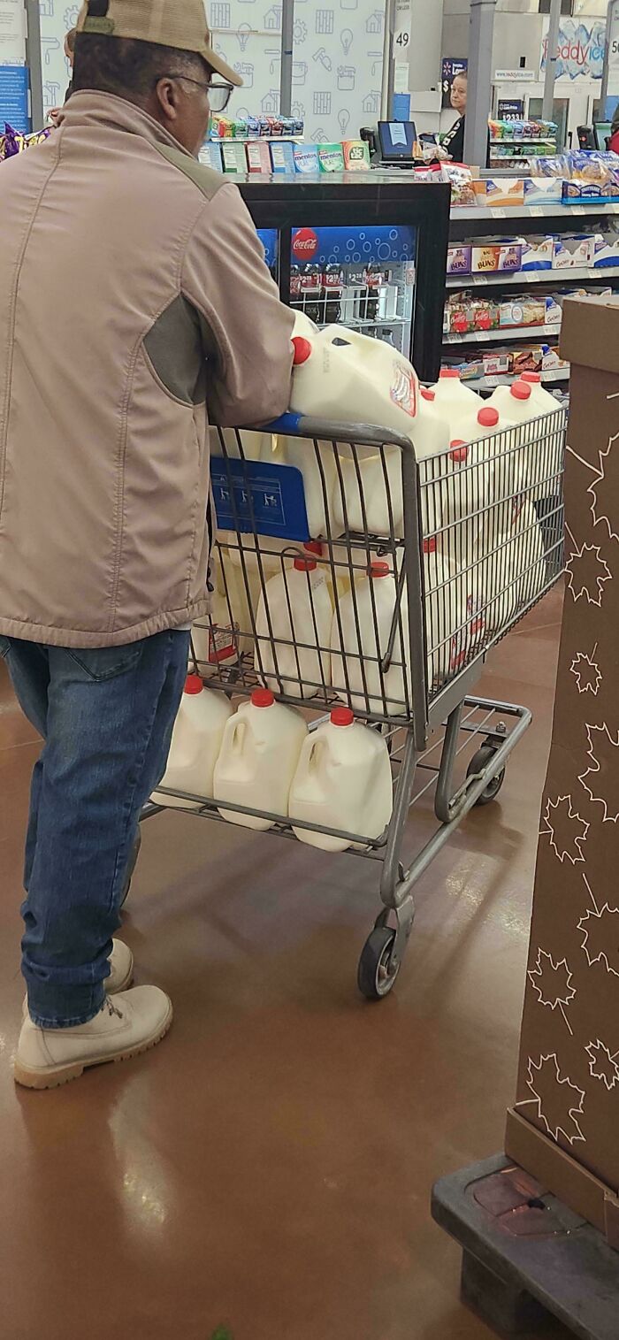 135 Of The Wildest “People Of Walmart” Pics To Prove That It&#8217;s A Place Like Nowhere Else (New Pics)