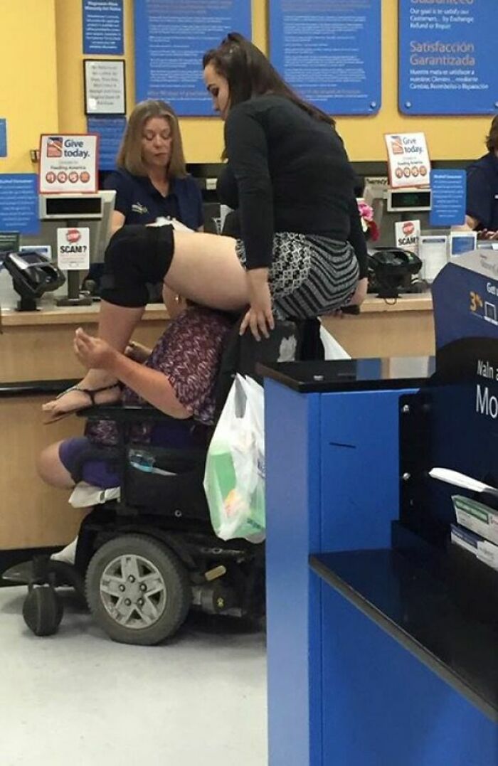 135 Of The Wildest “People Of Walmart” Pics To Prove That It&#8217;s A Place Like Nowhere Else (New Pics)