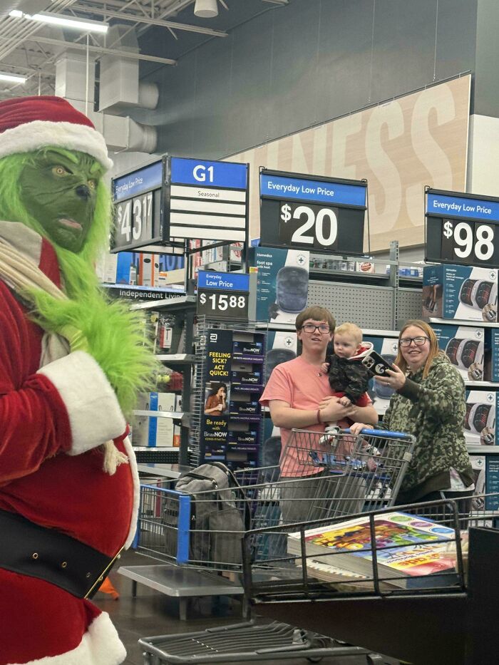 135 Of The Wildest “People Of Walmart” Pics To Prove That It&#8217;s A Place Like Nowhere Else (New Pics)