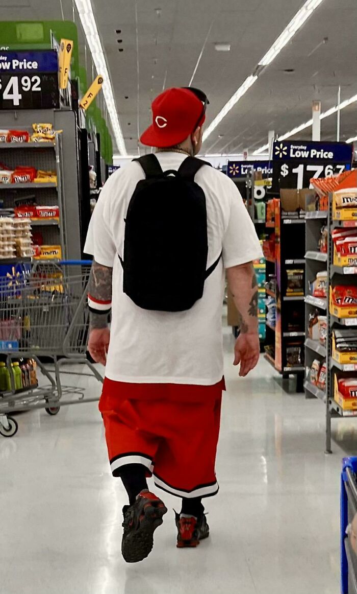 135 Of The Wildest “People Of Walmart” Pics To Prove That It&#8217;s A Place Like Nowhere Else (New Pics)