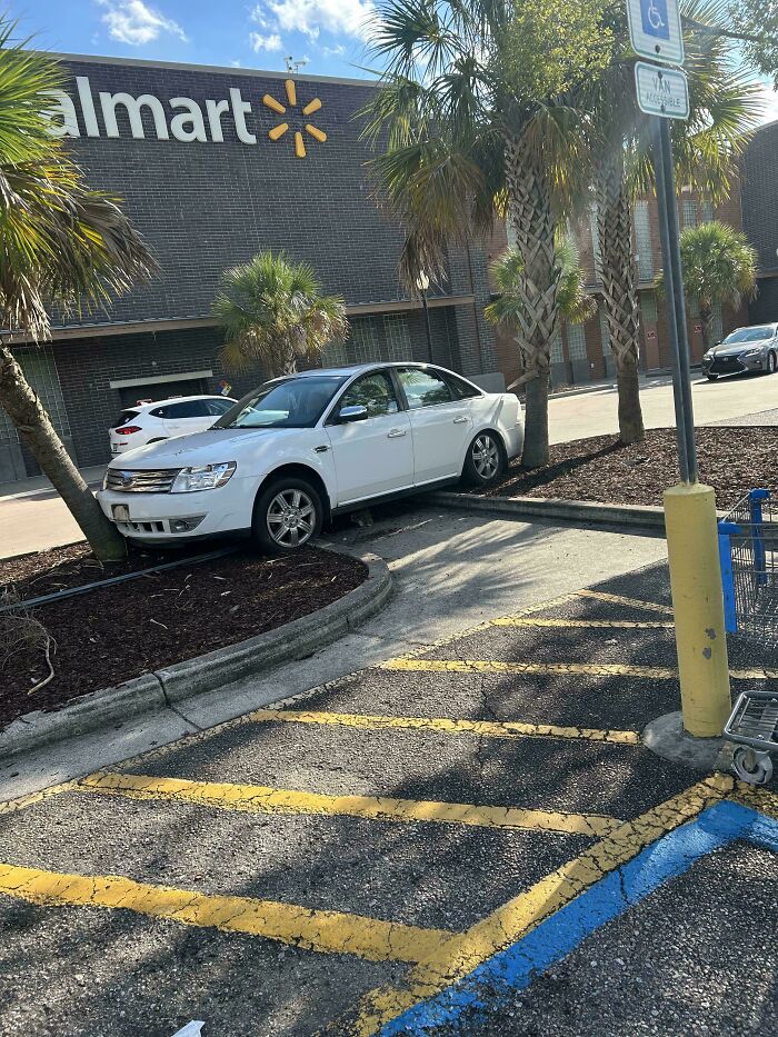 135 Of The Wildest “People Of Walmart” Pics To Prove That It&#8217;s A Place Like Nowhere Else (New Pics)