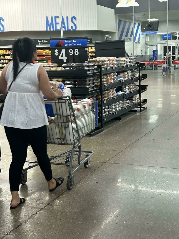 135 Of The Wildest “People Of Walmart” Pics To Prove That It&#8217;s A Place Like Nowhere Else (New Pics)