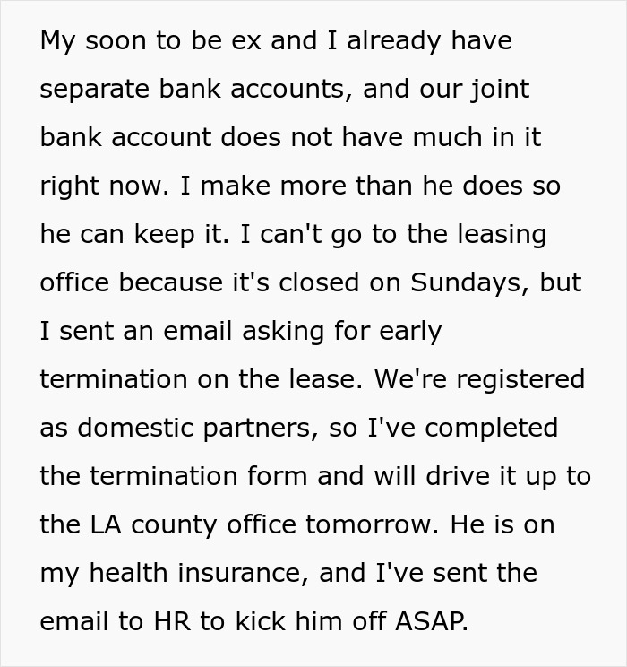 Man Announces To Everyone Except His GF Of 7 Years That They Broke Up