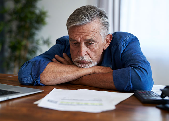 How To Ruin Your Entire Life: 40 Real And Sobering Stories From People Online
