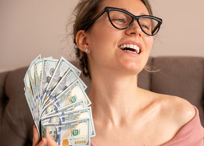 How To Ruin Your Entire Life: 40 Real And Sobering Stories From People Online