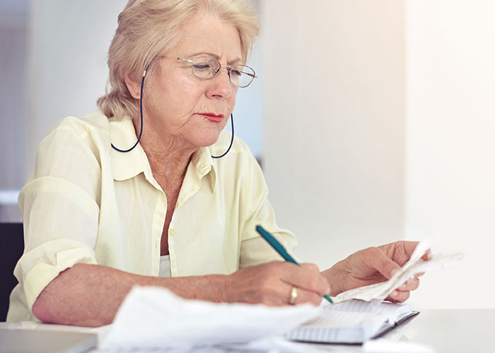 How To Ruin Your Entire Life: 40 Real And Sobering Stories From People Online