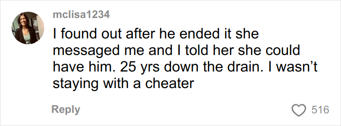 Girlfriend Catches Boyfriend Cheating After Spotting Strange Circles On His Car Mirror