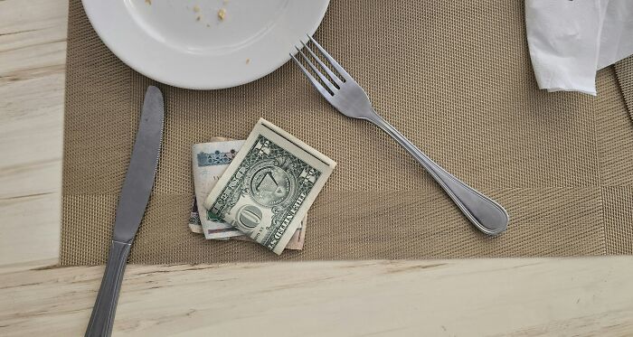 37 Tales Of Customers Who Couldn&#8217;t (Or Wouldn&#8217;t) Pay, As Told By Restaurant Staff
