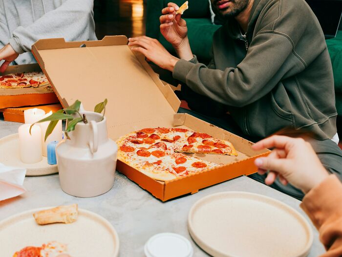 37 Tales Of Customers Who Couldn&#8217;t (Or Wouldn&#8217;t) Pay, As Told By Restaurant Staff