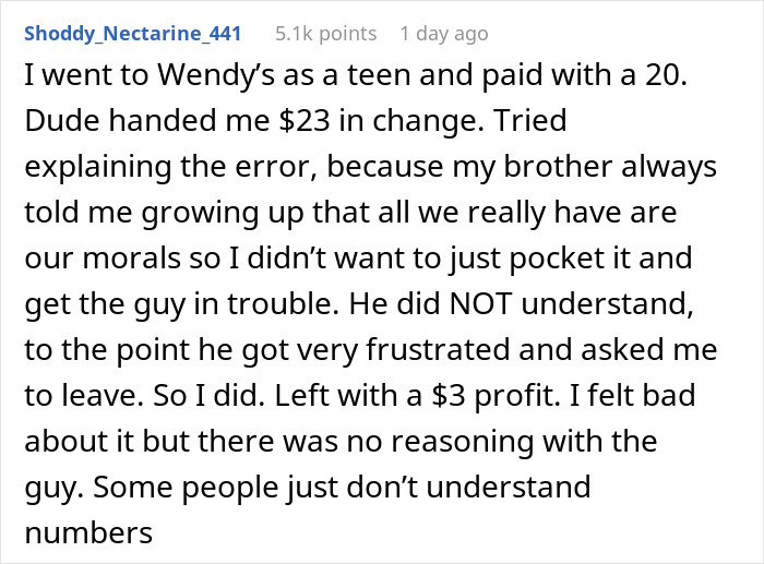 Young Waiter Doesn’t Bring A Customer Their Change, Gets Confused When They Ask For It