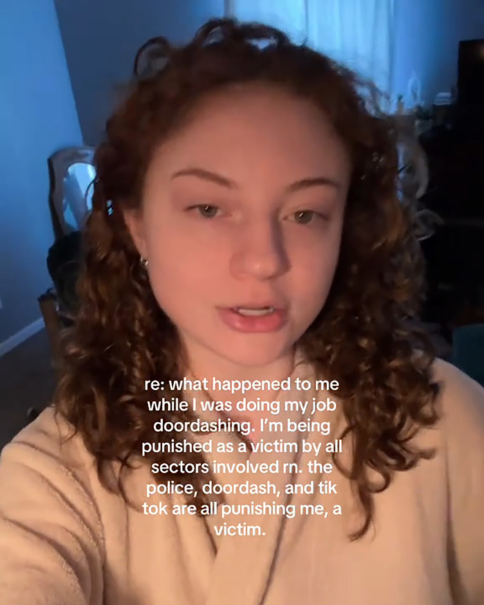 &#8220;He Should Sue Her&#8221;: Woman Fired For Exposing Customer With No Underwear, Sparks Heated Debate