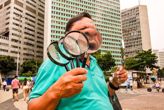 30 Of The Most Interesting Images Picked By “The Decisive Moments Magazine” (New Pics)
