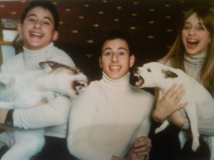 73 Times Families Took These Photos Only To End Up Being Laughed Or Cringed At Online Forever