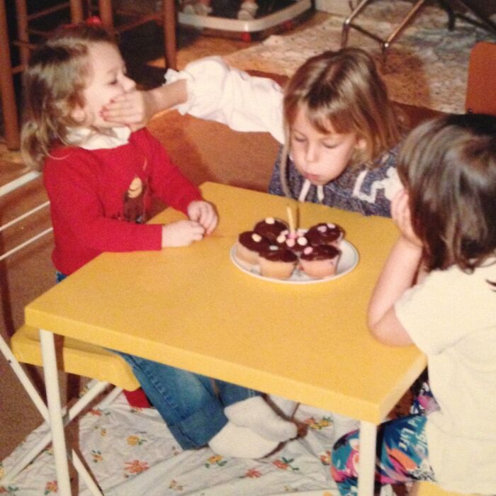 73 Times Families Took These Photos Only To End Up Being Laughed Or Cringed At Online Forever
