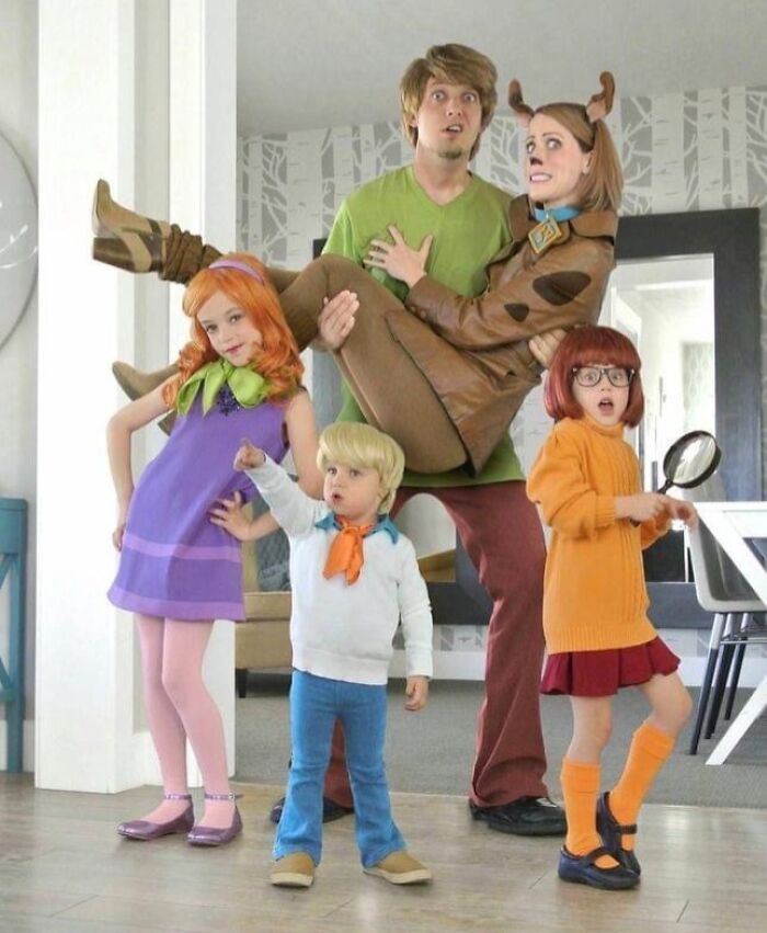 73 Times Families Took These Photos Only To End Up Being Laughed Or Cringed At Online Forever