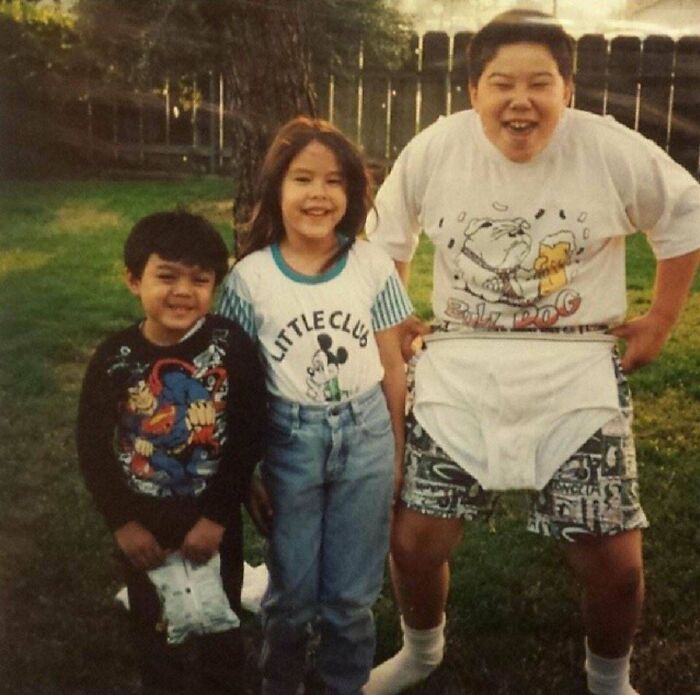 73 Times Families Took These Photos Only To End Up Being Laughed Or Cringed At Online Forever
