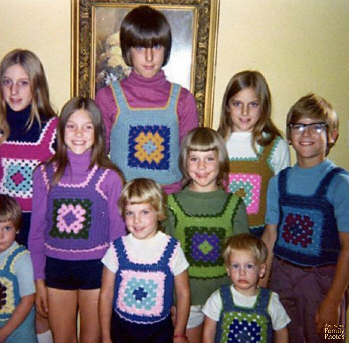 73 Times Families Took These Photos Only To End Up Being Laughed Or Cringed At Online Forever