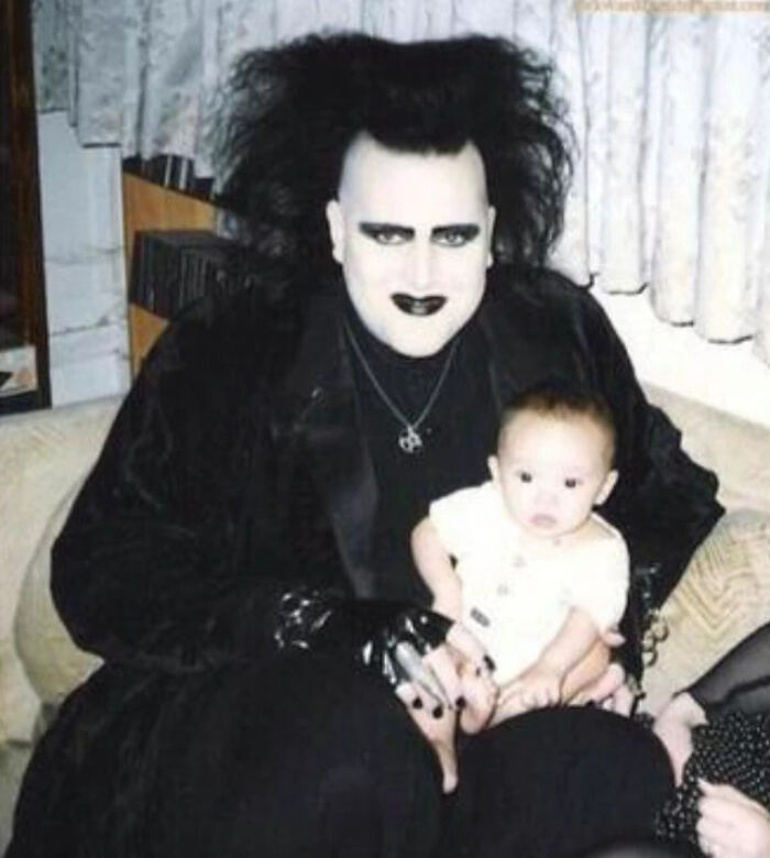 73 Times Families Took These Photos Only To End Up Being Laughed Or Cringed At Online Forever