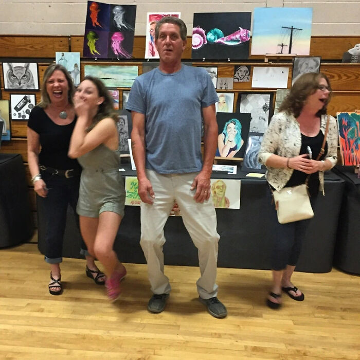 73 Times Families Took These Photos Only To End Up Being Laughed Or Cringed At Online Forever