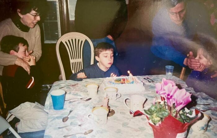 73 Times Families Took These Photos Only To End Up Being Laughed Or Cringed At Online Forever