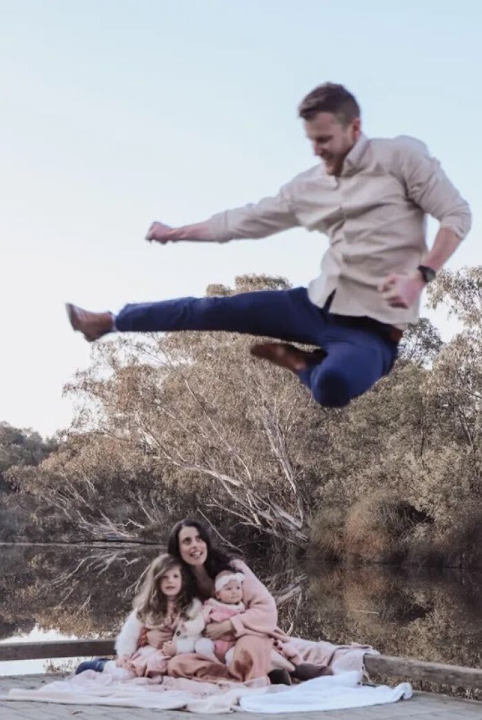 73 Times Families Took These Photos Only To End Up Being Laughed Or Cringed At Online Forever