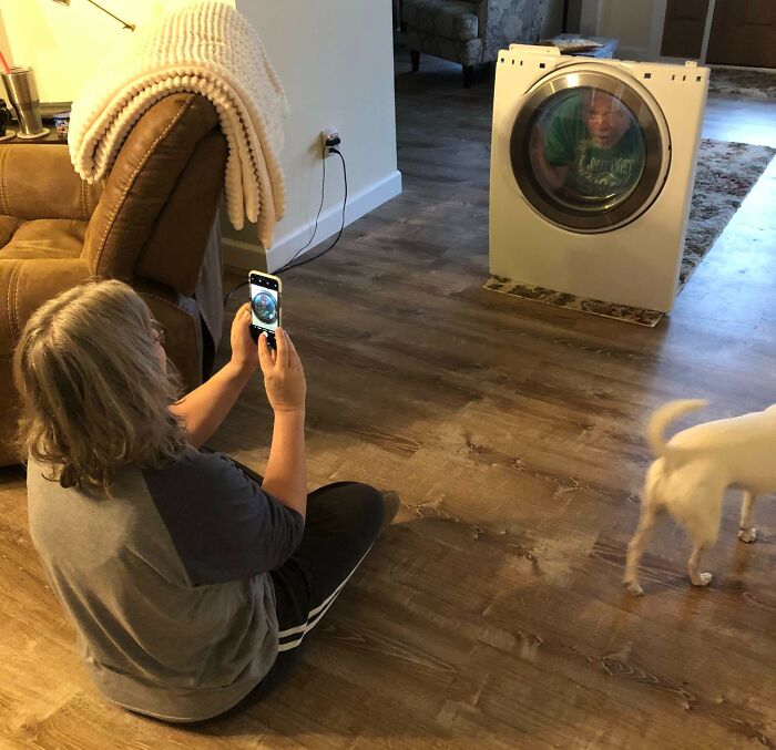 73 Times Families Took These Photos Only To End Up Being Laughed Or Cringed At Online Forever