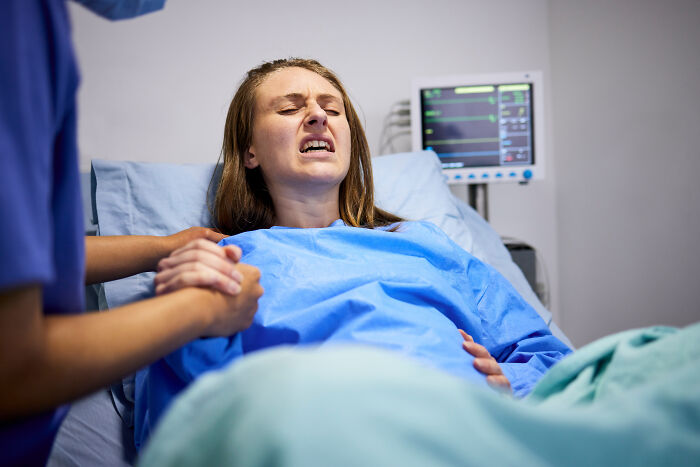 39 Craziest And Funniest Things That Happened During Birth