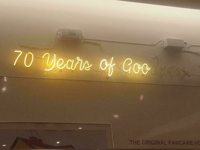 66 Of The LED Signs People Have Ever Come Across
