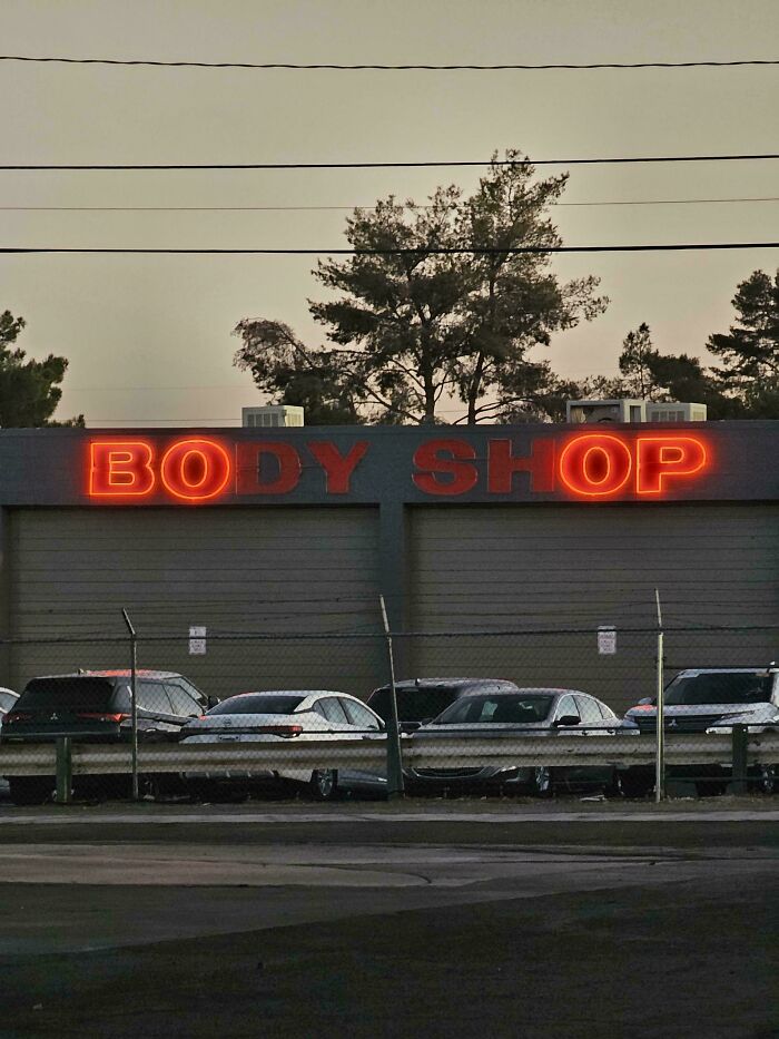 66 Of The LED Signs People Have Ever Come Across