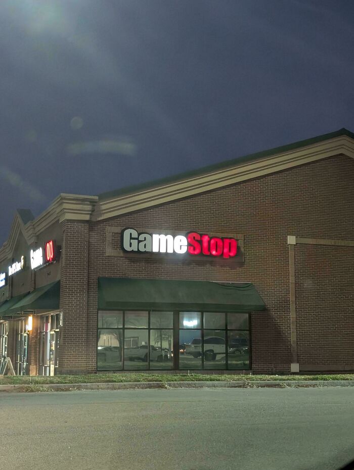 66 Of The LED Signs People Have Ever Come Across