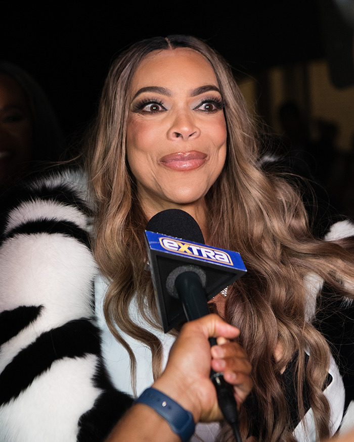 23 Celebrities Who Lost Their Fanbases Practically Overnight
