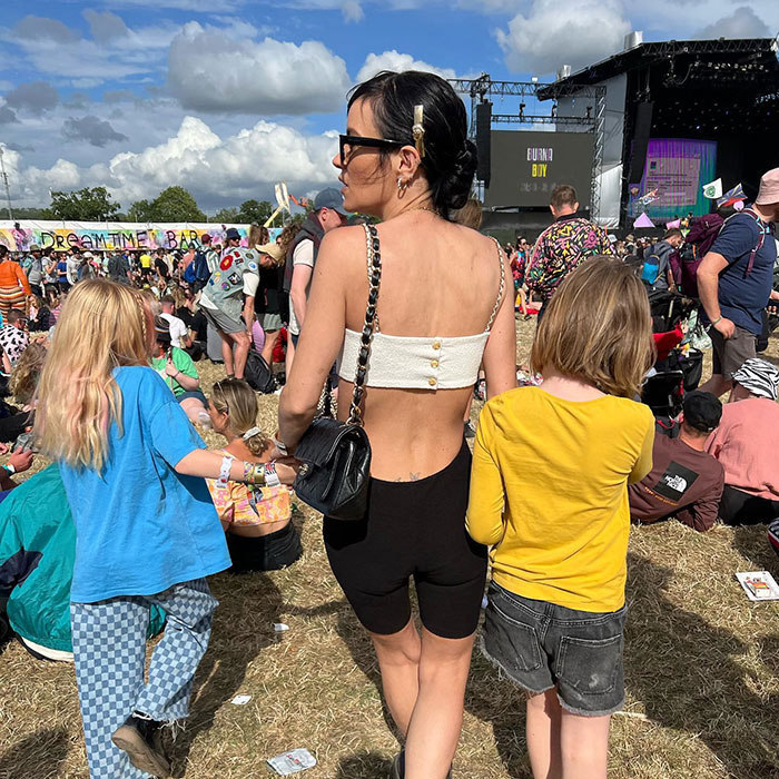 Lily Allen’s Heartbreaking Confession Has Internet Split Over Whether David Harbour Should Be Fired