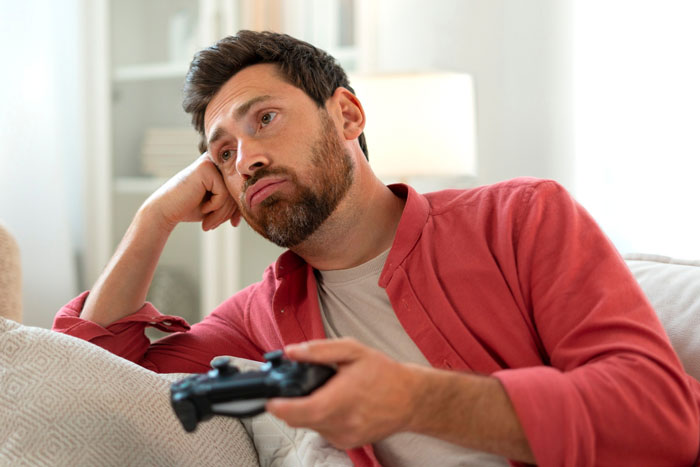 Manchild Refuses To Help Kid Look For Their Lost Dog As He’s Busy Playing, Wife Throws Xbox Away